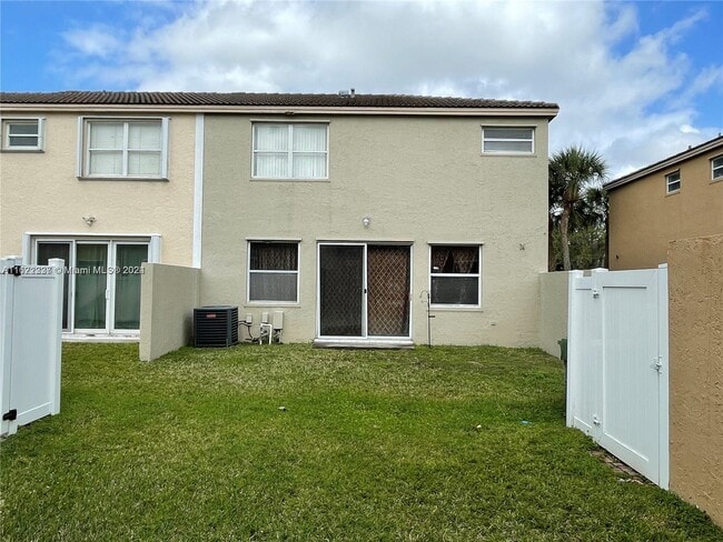 Building Photo - 15438 NW 12th Pl