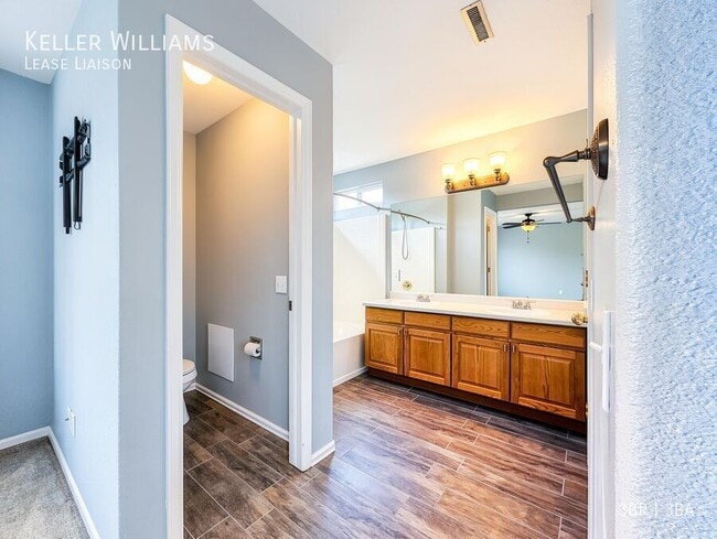 Building Photo - 6458 Showhorse Ct