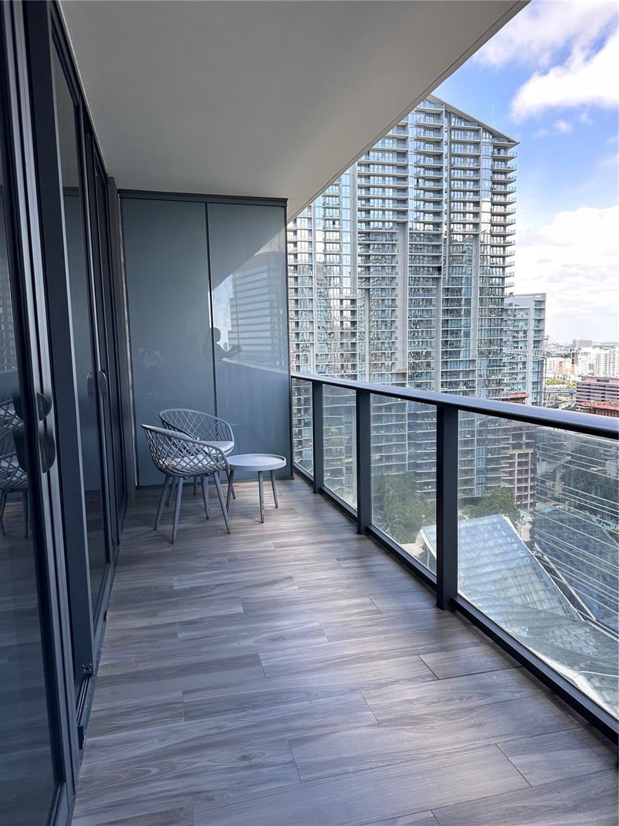 Building Photo - 801 S Miami Ave