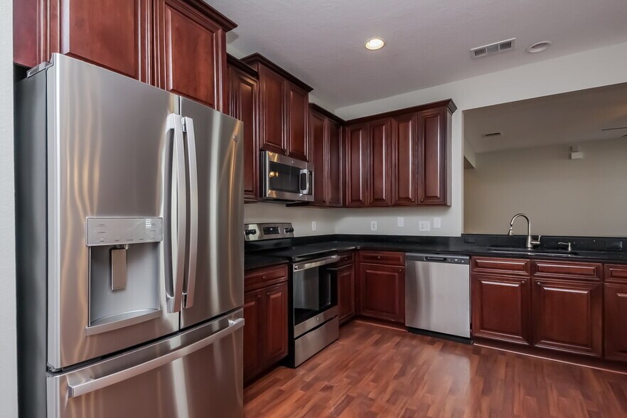 Building Photo - 2309 Abey Blanco Dr