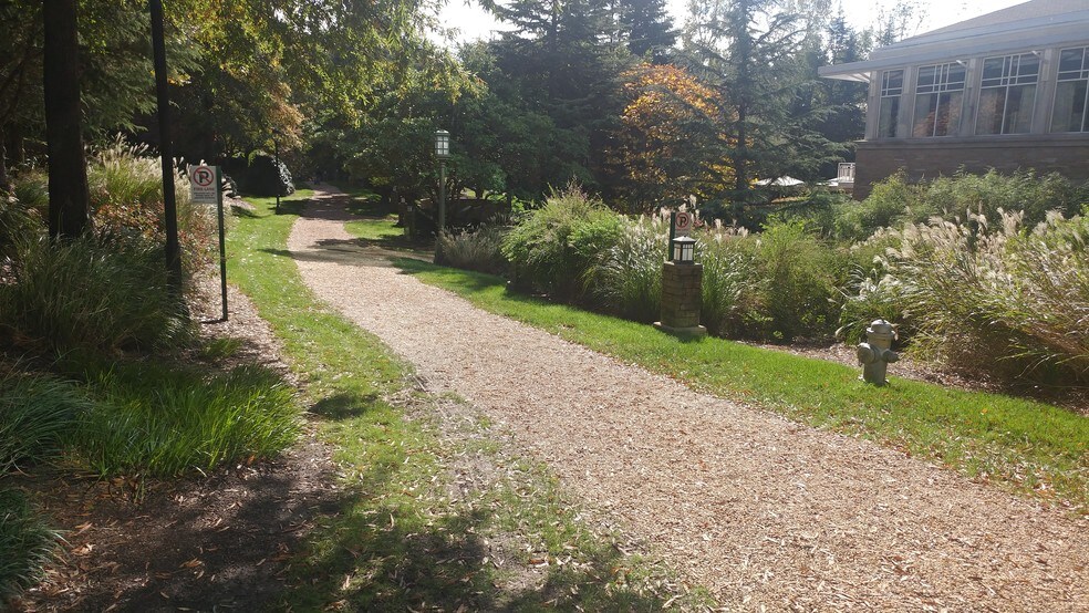 Green Space - 10 Perimeter Summit Blvd