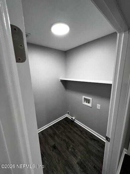 Building Photo - 11169 Thomas Dr