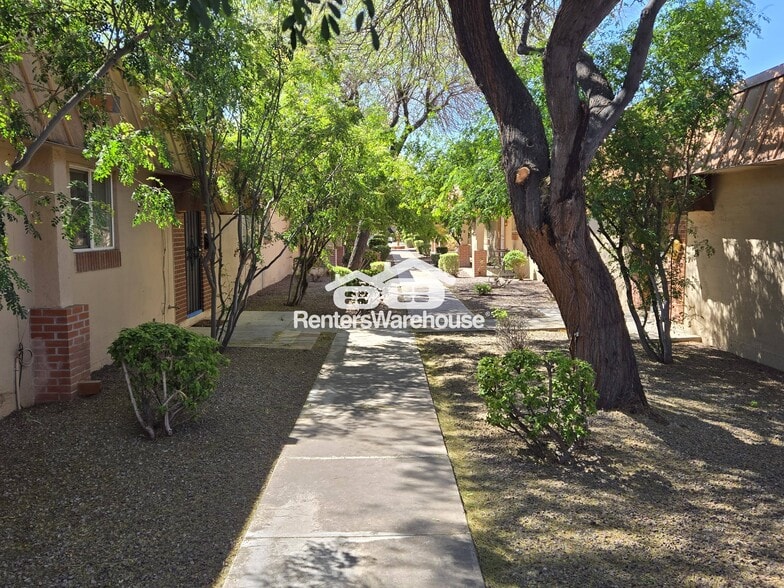 Building Photo - 7777 N 19th Ave