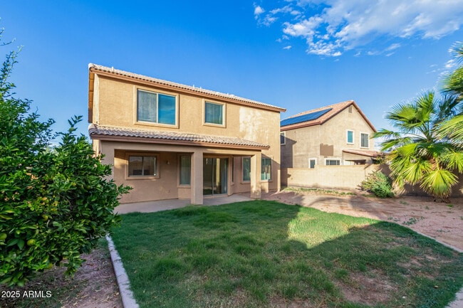 Building Photo - 3545 E Crescent Way