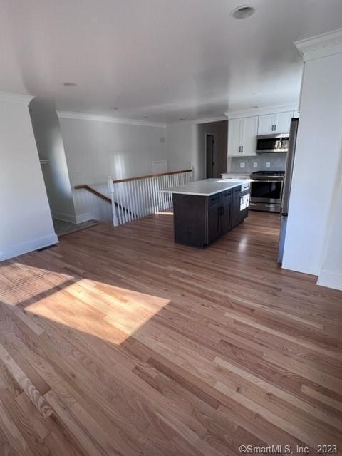 Building Photo - 274 Valley Rd