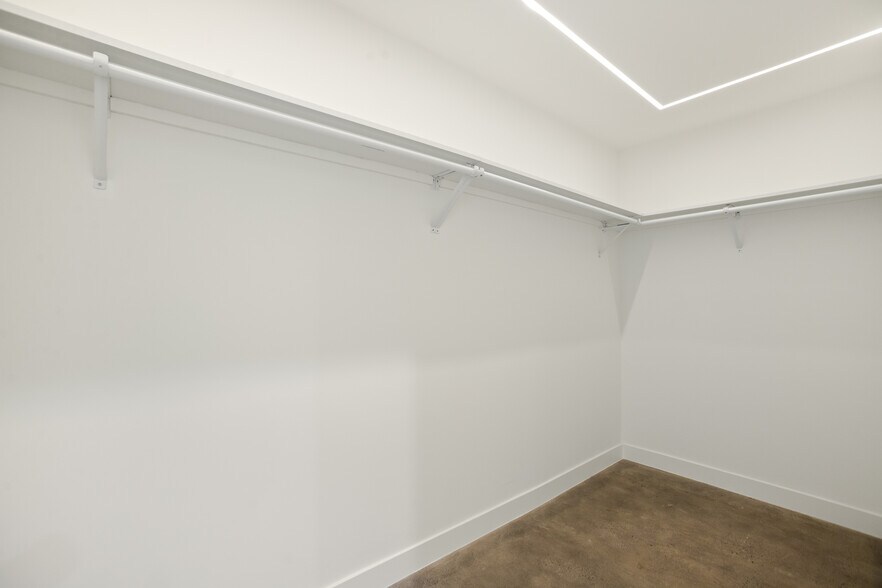 Primary closet - 7314 Fallbrook Ave