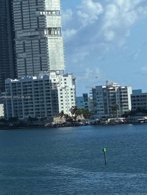 Building Photo - 3770 NE 171 St