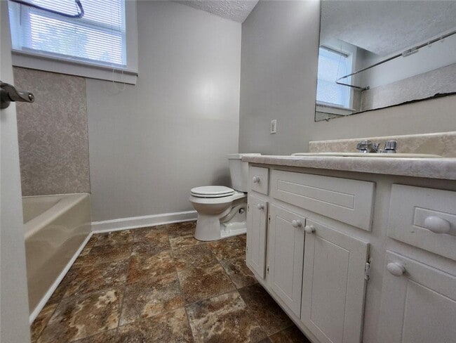 Building Photo - 5079 Bridgeport Way NW