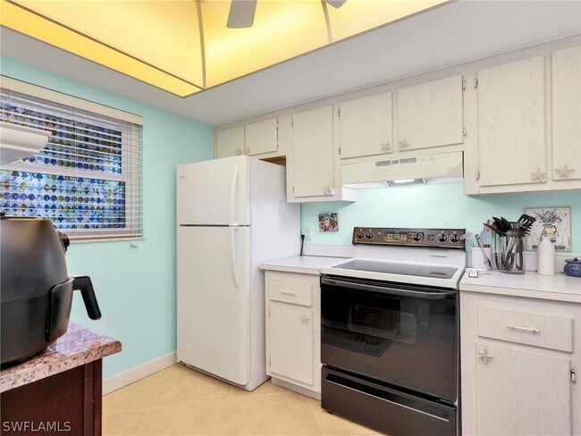 Building Photo - 3150 Binnacle Dr