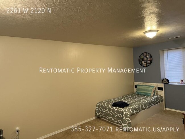 Building Photo - 2261 W 2120 N