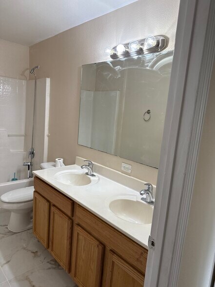 Building Photo - 10433 Fly Fishing St