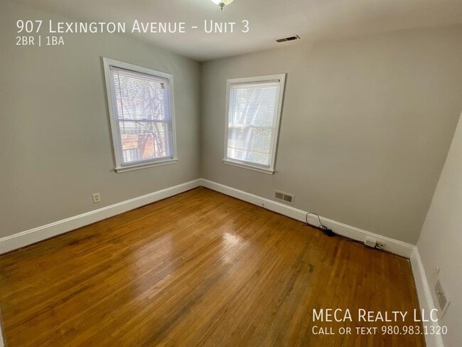 Building Photo - 907 Lexington Ave