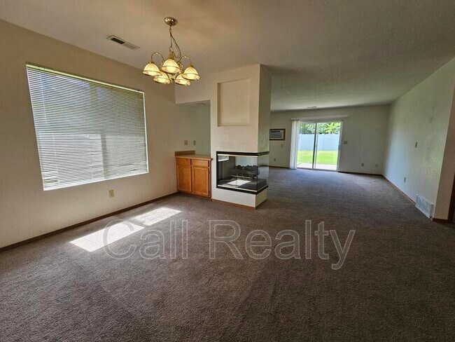 Building Photo - 5108 S Smith Ct