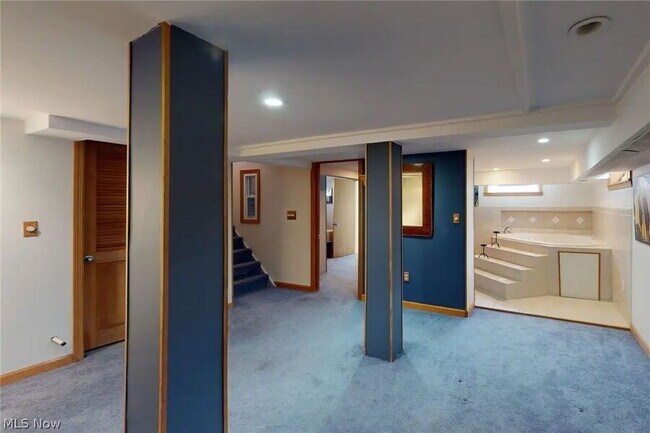 Building Photo - 3549 Bainbridge Rd