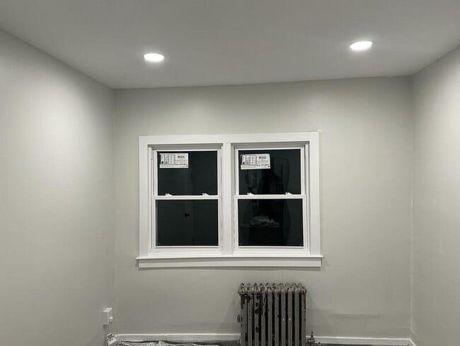 Building Photo - 526 S Tenth Ave