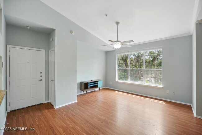 Building Photo - 140 Veracruz Dr