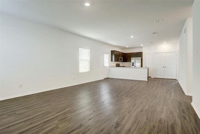 Building Photo - 340 Geode Glen