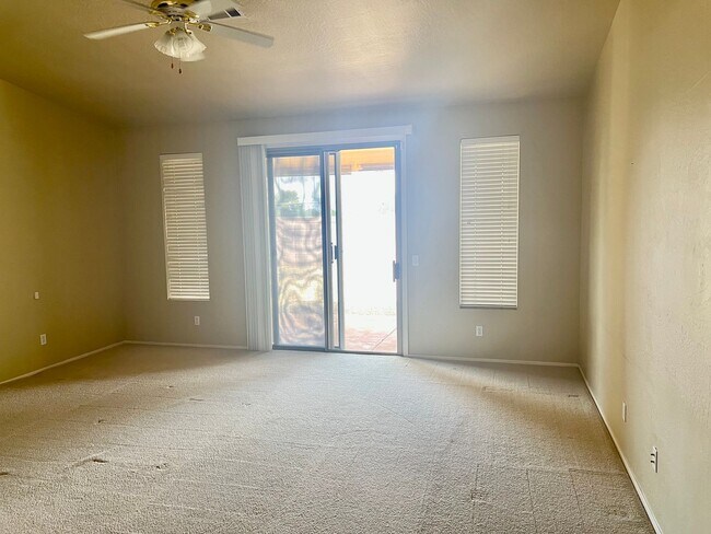 Building Photo - Great home on quiet cut-de-sac