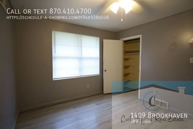 Building Photo - 1409 Brookhaven-
