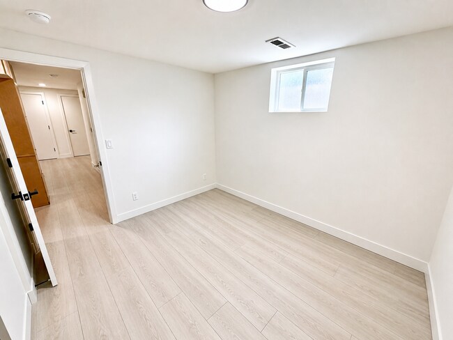 Building Photo - 7407 SW 36th Ave