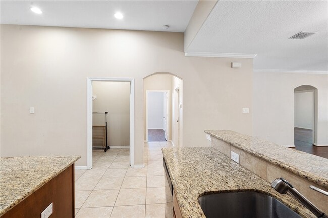 Building Photo - 111 Harbour Town Cir