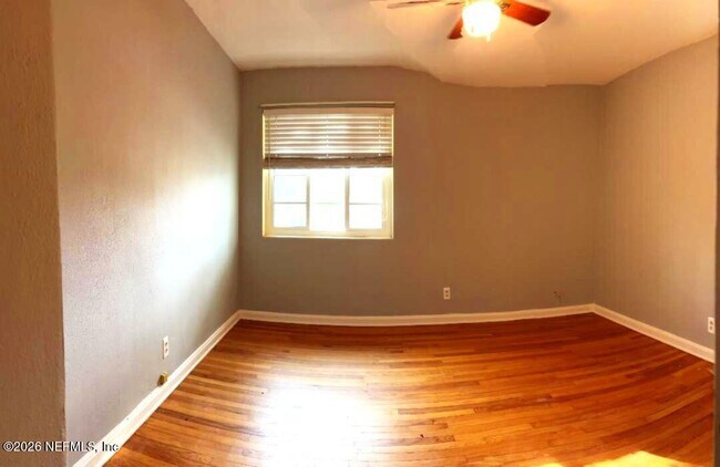 Building Photo - 2842 Sydney St