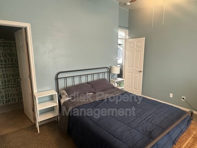 Building Photo - 153 N Bamberger Rd E