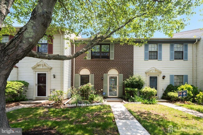 Building Photo - 101 Pear Tree Ln