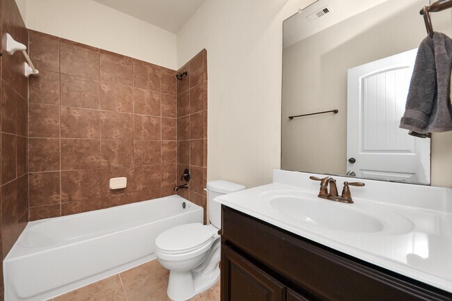 Building Photo - 2527 Horned Owl Dr
