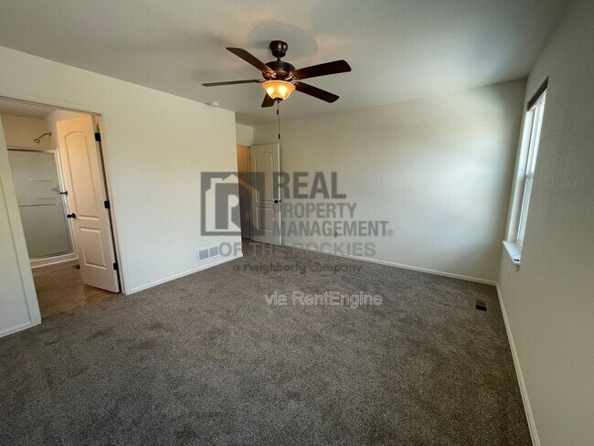 Building Photo - 420 Territory Ln