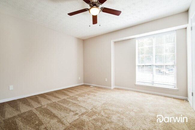 Building Photo - 3900 Dalhouise Ln
