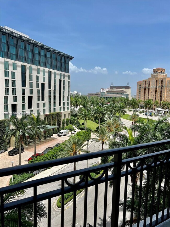 Building Photo - 550 Okeechobee Blvd