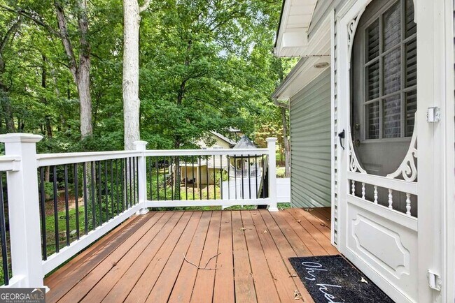 Building Photo - 72 Victorian Cir