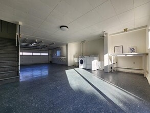 Building Photo - 2209 Hamilton Ave