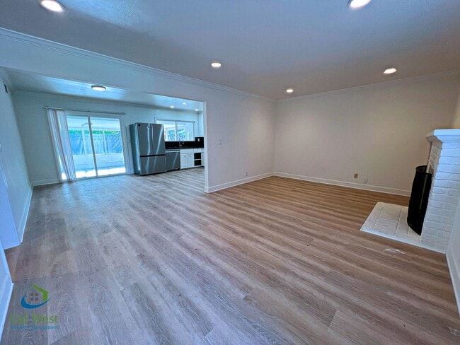 Building Photo - $4,750 - Beautiful 3 Bed/2 Bath in Cambrian neighborhood-Pets possible with approval
