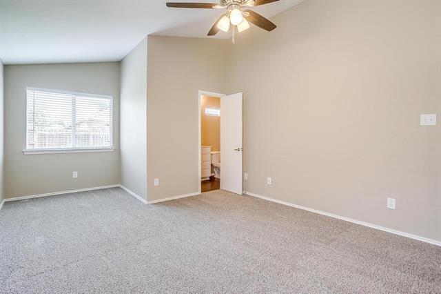Building Photo - 1116 Boxwood Dr