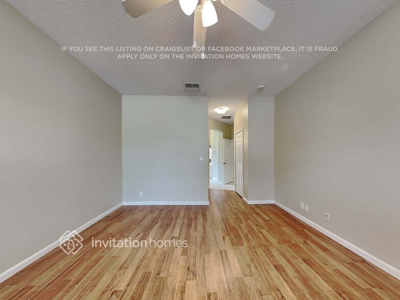 Building Photo - 110 E Lake Victoria Cir