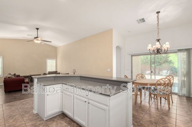 Building Photo - 44087 Granite Dr