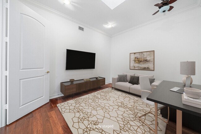 Building Photo - 550 SE Mizner Blvd