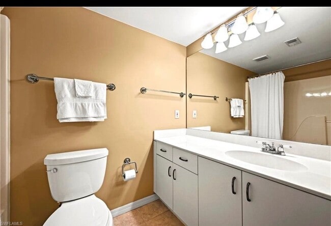 Building Photo - 481 Quail Forest Blvd