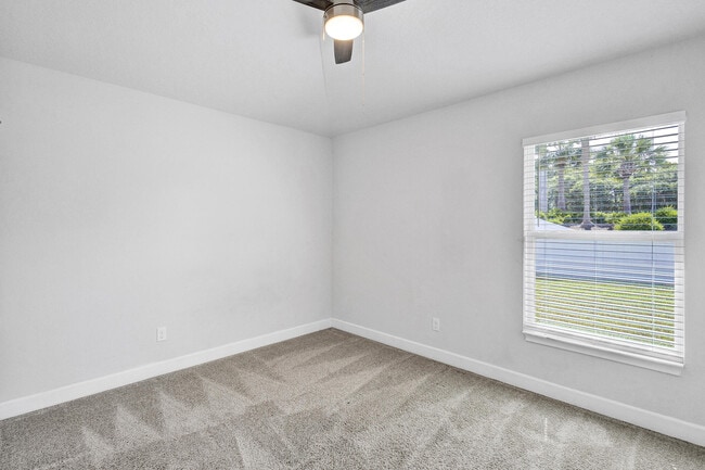 Building Photo - 5348 Lugo St