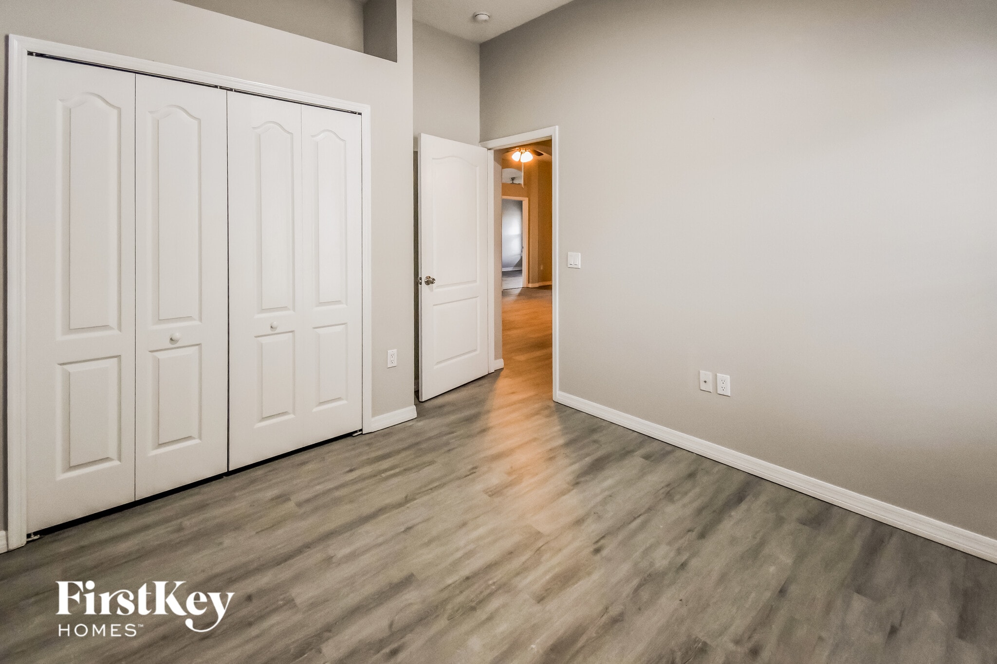 Building Photo - 516 Valencia Park Dr