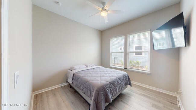 Building Photo - 335 Rum Runner Wy