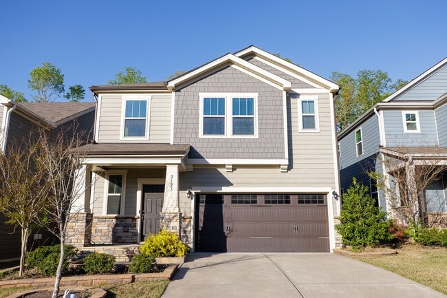 Building Photo - Spacious & Stylish Meritage Home with Sunr...
