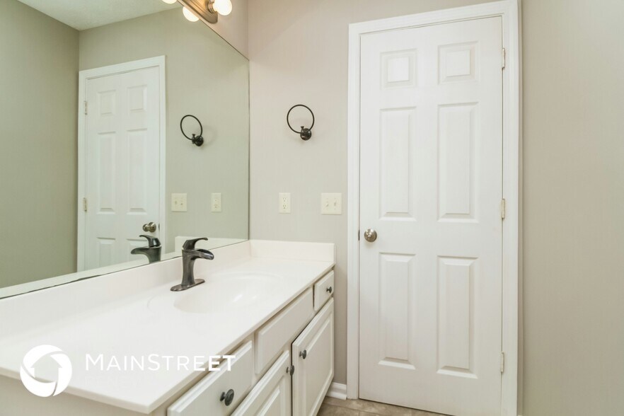 Building Photo - 117 New Haven Ct