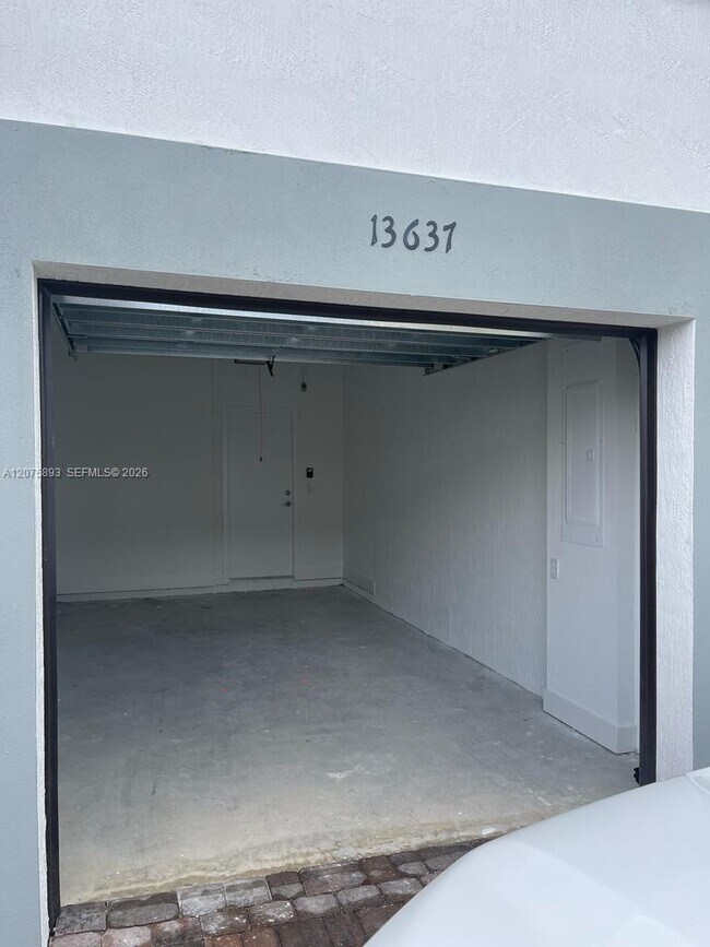 Building Photo - 13641 SW 157th Pl