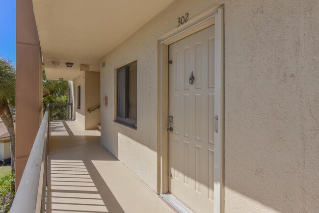 Building Photo - 901 Seafarer Cir