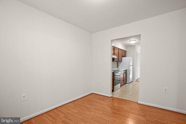 Building Photo - 502 Wind Ridge Dr