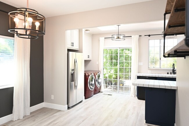 Building Photo - Nice Willow Glen Bungalow, Pet Friendly, 2...