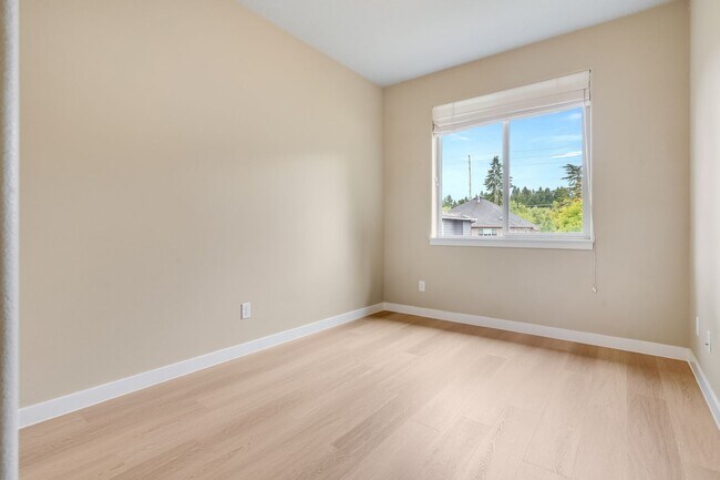 Building Photo - Beautiful 3 bed, 2.5 bath rental home in O...